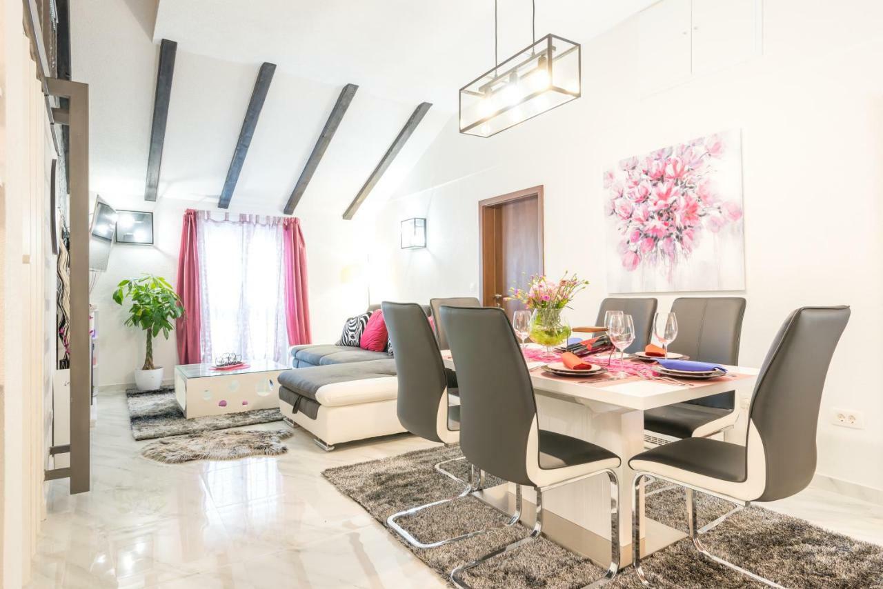 Tranquility And Nature In 4 Bedroom With Sea View Mokosica Exterior photo