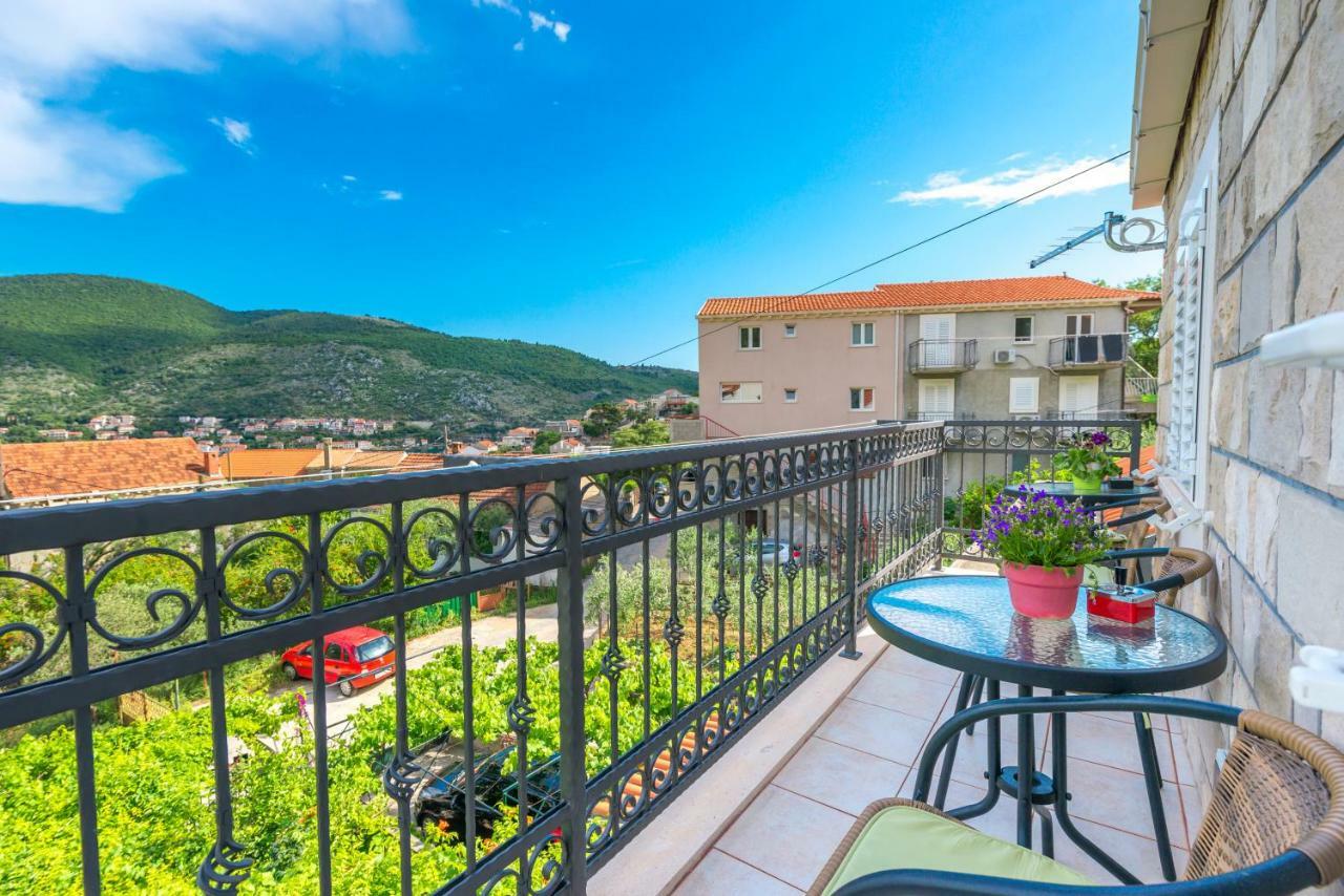 Tranquility And Nature In 4 Bedroom With Sea View Mokosica Exterior photo