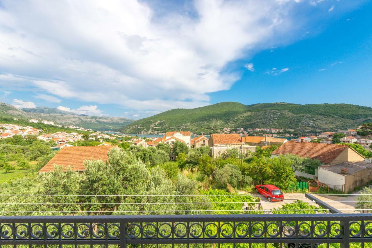 Tranquility And Nature In 4 Bedroom With Sea View Mokosica Exterior photo