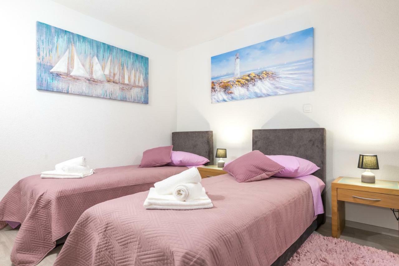 Tranquility And Nature In 4 Bedroom With Sea View Mokosica Exterior photo