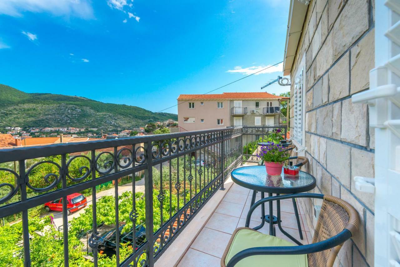 Tranquility And Nature In 4 Bedroom With Sea View Mokosica Exterior photo