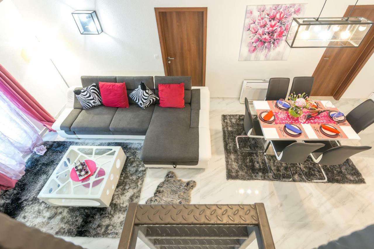 Tranquility And Nature In 4 Bedroom With Sea View Mokosica Exterior photo